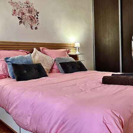 Apartamento Parisian Lounge 8 Pers Front Station Villemomble Exterior foto