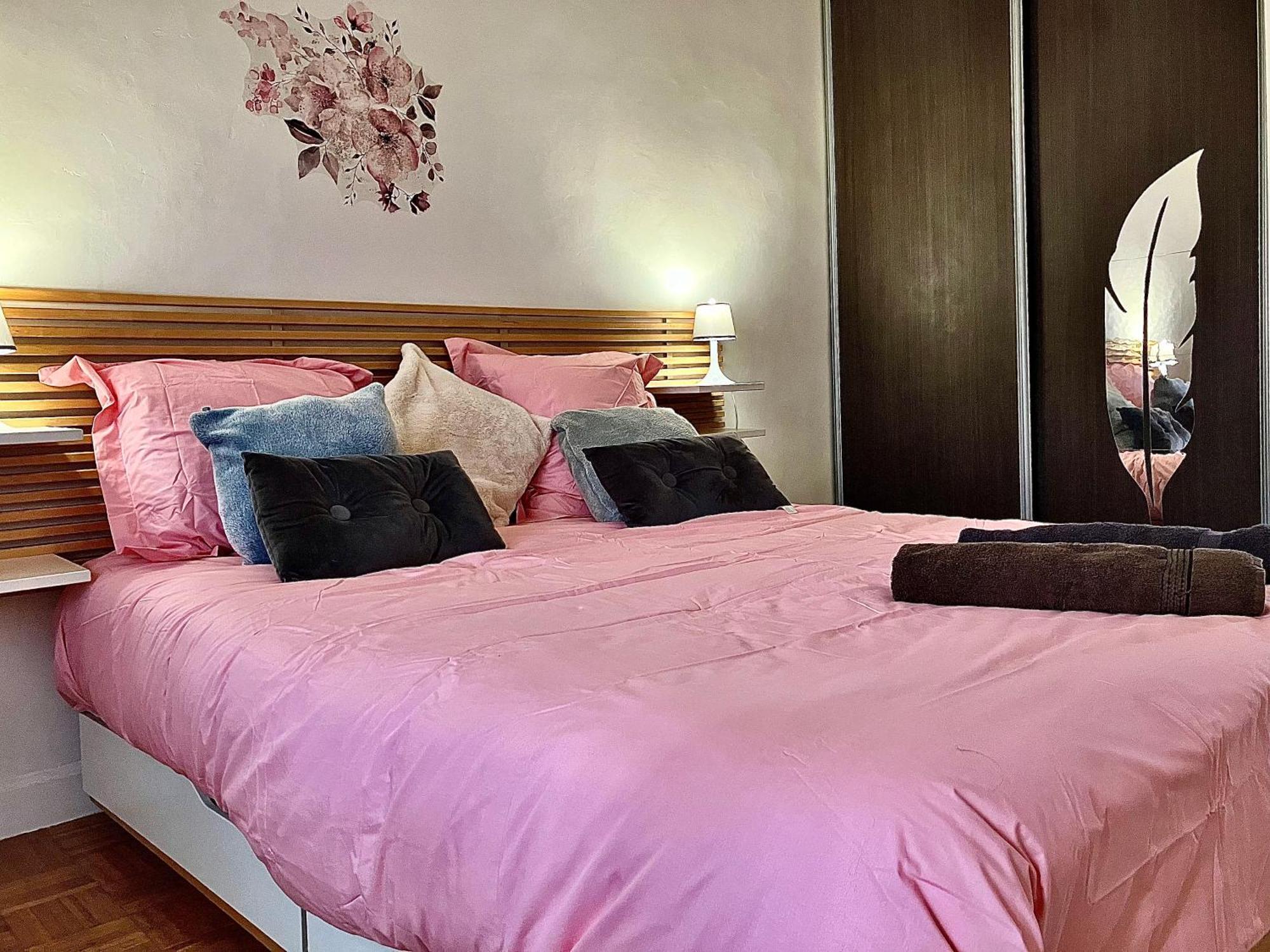 Apartamento Parisian Lounge 8 Pers Front Station Villemomble Exterior foto